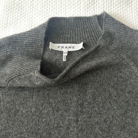 FRAME 100% Cashmere Split-Hem Sweater - Dark Gris Heather M - Picture 5 of 8